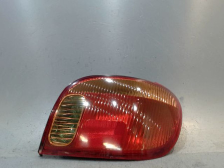 FEU ARRIERE DROIT TOYOTA YARIS