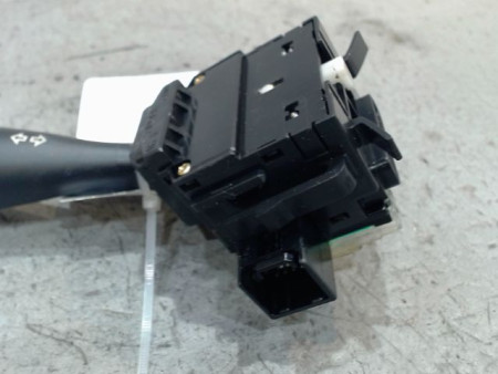 COMMANDE CLIGNOTANT MITSUBISHI COLT