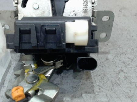 SERRURE HAYON  MITSUBISHI COLT