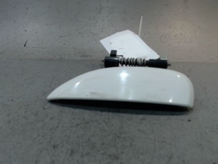 POIGNEE EXTERIEURE PORTE AVANT GAUCHE DACIA SANDERO
