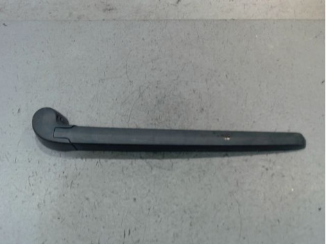BRAS ESSUIE-GLACE ARRIERE AUDI A4