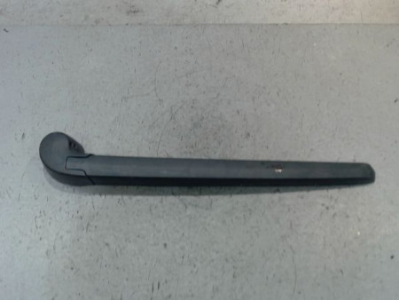 BRAS ESSUIE-GLACE ARRIERE AUDI A4
