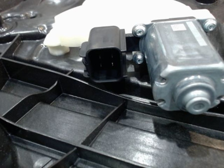 MECANISME+MOTEUR LEVE-GLACE AVANT GAUCHE FORD FIESTA