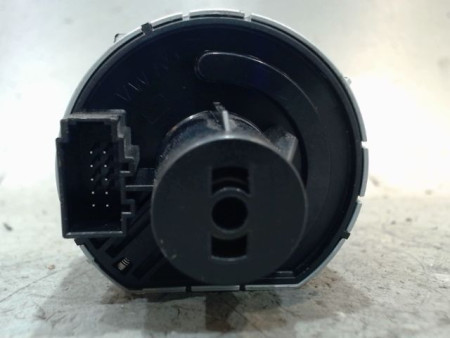 INTERIEUR COMMANDE PHARES SKODA FABIA