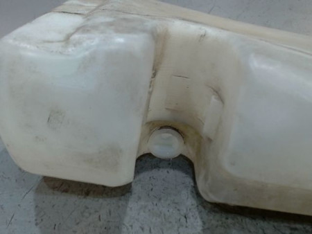 RESERVOIR LAVE-GLACE AVANT DACIA SANDERO