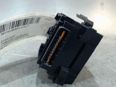 COMMANDE ESSUIE GLACE MITSUBISHI COLT