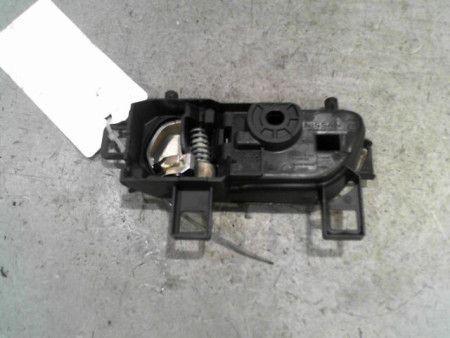 POIGNEE INTERIEURE PORTE AVANT DROIT NISSAN MICRA