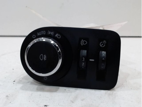 INTERIEUR COMMANDE PHARES OPEL CORSA