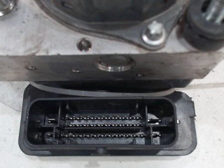 UNITE HYDRAULIQUE ABS TOYOTA AYGO