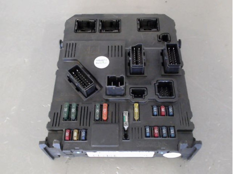 BOITIER GESTION HABITACLE PEUGEOT 206 5P