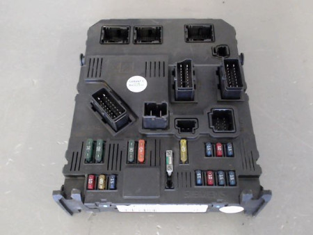 BOITIER GESTION HABITACLE PEUGEOT 206 5P