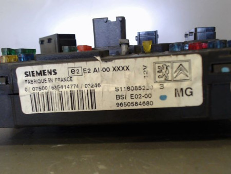BOITIER GESTION HABITACLE PEUGEOT 206 5P