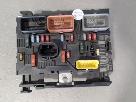 BOITE A FUSIBLES PEUGEOT 307