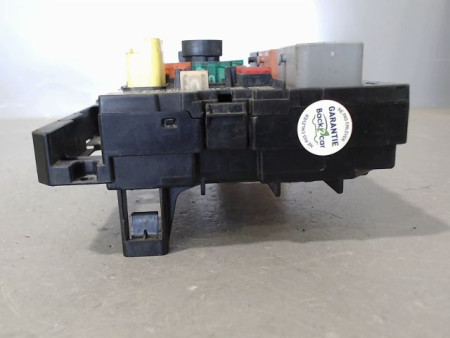 BOITE A FUSIBLES PEUGEOT 307