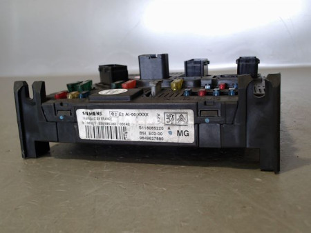 BOITIER GESTION HABITACLE PEUGEOT 206