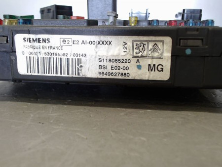 BOITIER GESTION HABITACLE PEUGEOT 206
