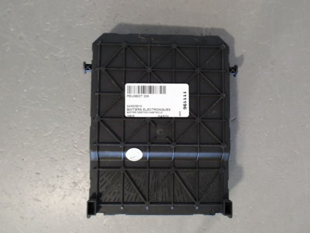 BOITIER GESTION HABITACLE PEUGEOT 206