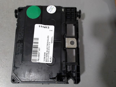 BOITE A FUSIBLES PEUGEOT 807