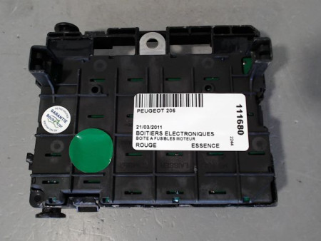 BOITE A FUSIBLES PEUGEOT 206