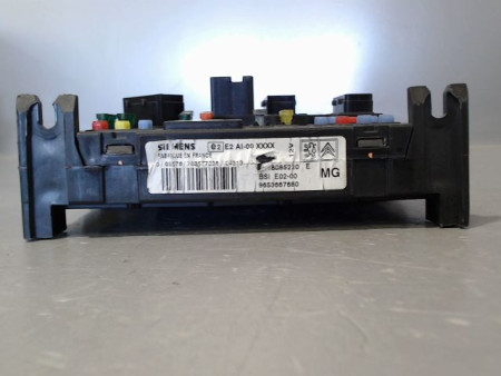 BOITIER GESTION HABITACLE PEUGEOT 206
