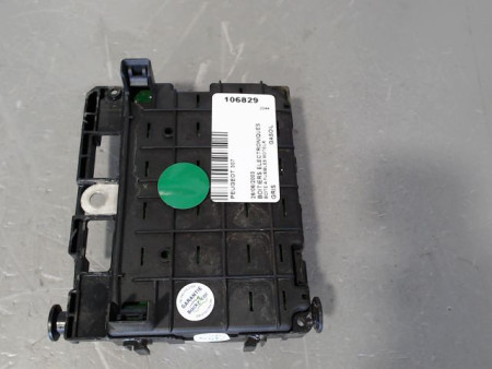 BOITE A FUSIBLES PEUGEOT 307