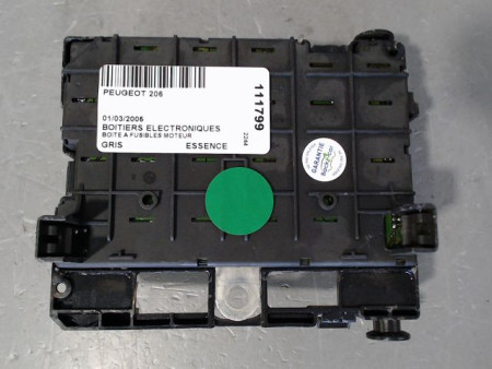 BOITE A FUSIBLES PEUGEOT 206