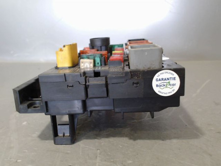 BOITE A FUSIBLES CITROEN C4