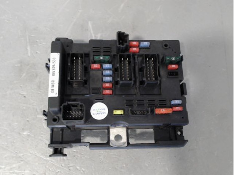 BOITE A FUSIBLES PEUGEOT 206