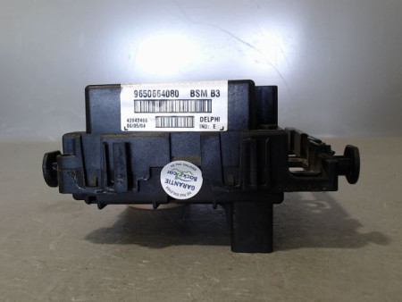 BOITE A FUSIBLES PEUGEOT 206