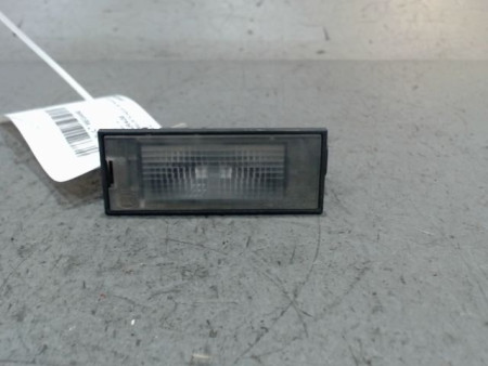 ECLAIREUR PLAQUE DE POLICE GAUCHE RENAULT MEGANE