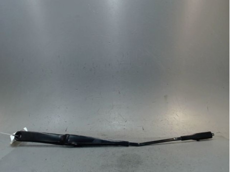 BRAS ESSUIE-GLACE AVANT GAUCHE AUDI TT