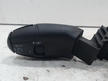 COMMANDE REGULATEUR/LIMITATEUR VITESSE PEUGEOT 2008
