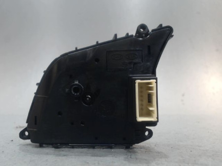 COMMANDES VOLANT DROIT KIA XCEED