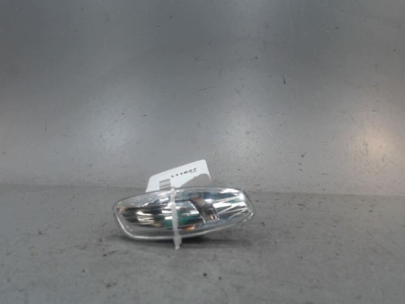 REPETITEUR RETROVISEUR DROIT PEUGEOT 3008
