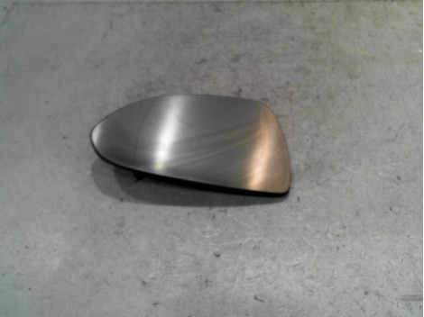 GLACE RETROVISEUR EXT G OPEL CORSA