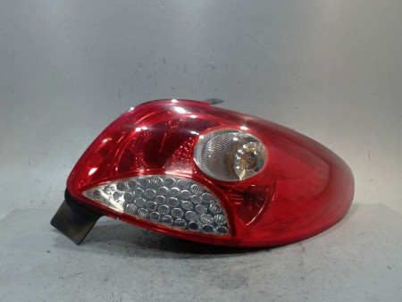 FEU ARRIERE DROIT PEUGEOT 206