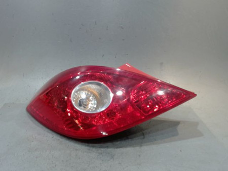 FEU ARRIERE GAUCHE  OPEL CORSA
