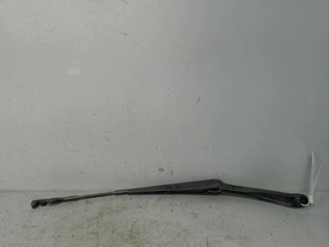 BRAS ESSUIE-GLACE AVANT GAUCHE MERCEDES CLASSE A