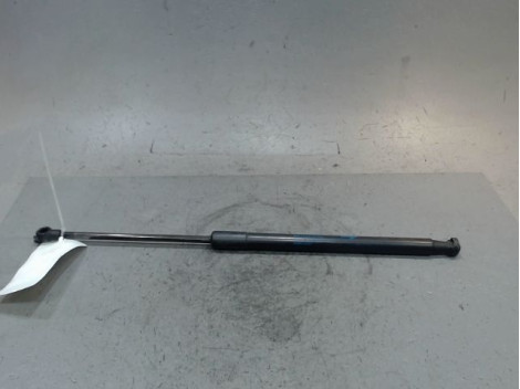 VERIN HAYON G TOYOTA AURIS