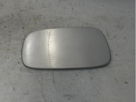 GLACE RETROVISEUR EXT G RENAULT MEGANE
