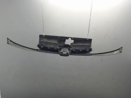 CALANDRE PEUGEOT 206