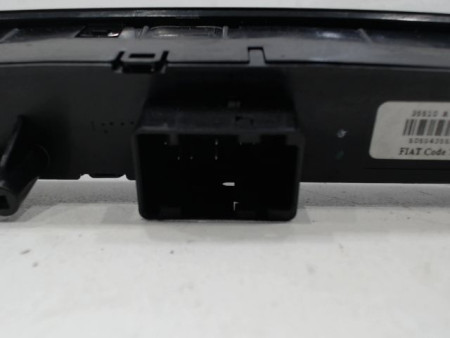 BOUTON DE WARNING FIAT PUNTO