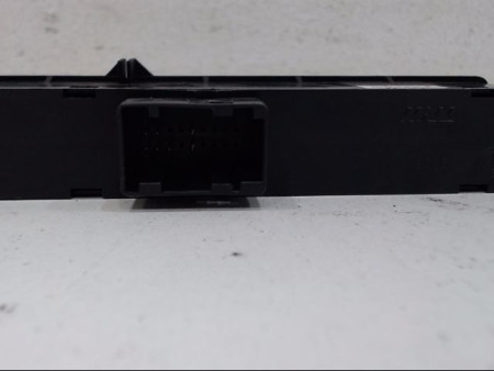 BOUTON DE WARNING FIAT GRANDE PUNTO 2005-