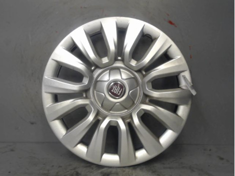 ENJOLIVEUR DE ROUE FIAT TIPO