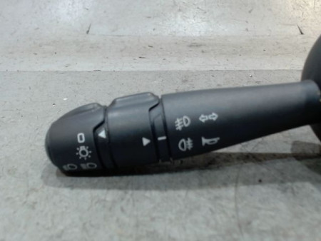 COMMANDE CLIGNOTANT RENAULT TWINGO