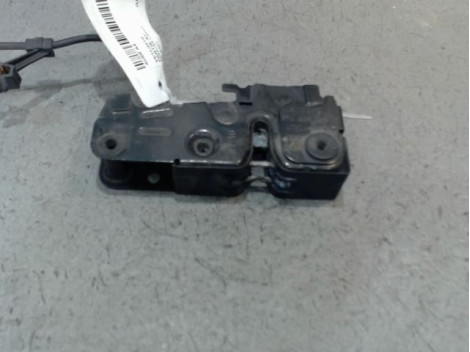 SERRURE CAPOT AUDI A4