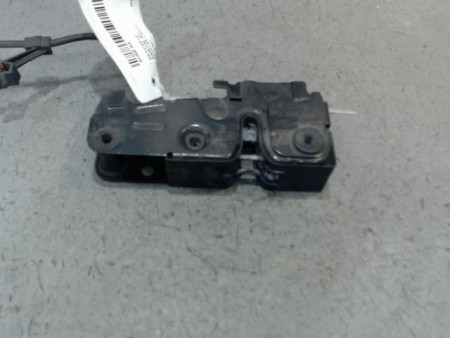SERRURE CAPOT AUDI A4
