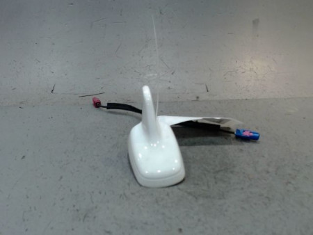 ANTENNE GPS AUDI A4
