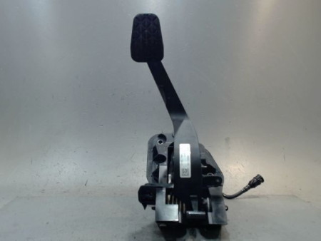 PEDALE EMBRAYAGE FORD FIESTA
