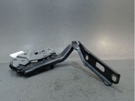 COMPAS DROIT CAPOT AUDI A3